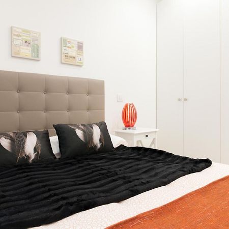 For You Rentals New Design Apartment Temporal Puerta Del Sol Pre10C Madrid Exterior photo