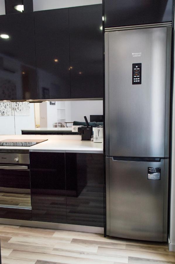 For You Rentals New Design Apartment Temporal Puerta Del Sol Pre10C Madrid Exterior photo